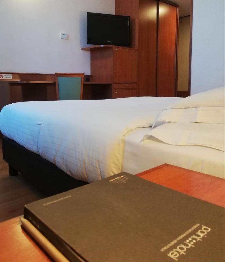 Point Hotel Пйове-ді-Сакко Екстер'єр фото